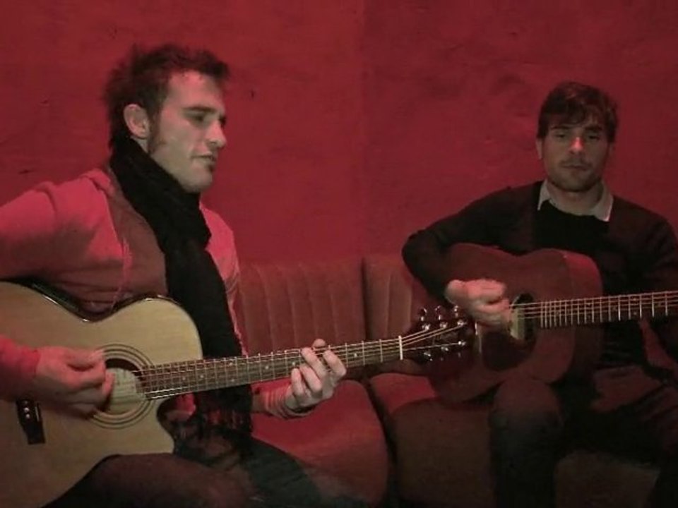 Usthiax - Session acoustique "Ecrire à l'envers" au Cabaret