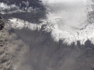 Le nuage de cendres dans le collimateur - JDE mai 2010
