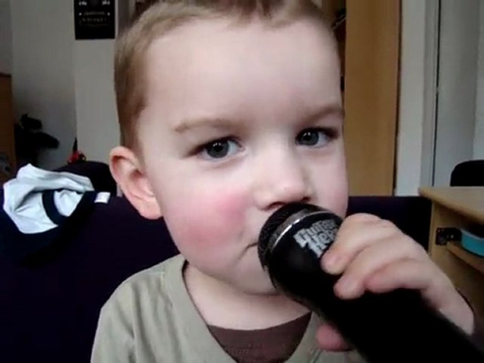 Axel chante big bizou