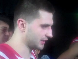 Ο Λ. Κλέιζα στις κάμερες μετά τον ημιτελικό, Φ-4 2010