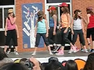 Fiestas 2010 - Baile moderno 2