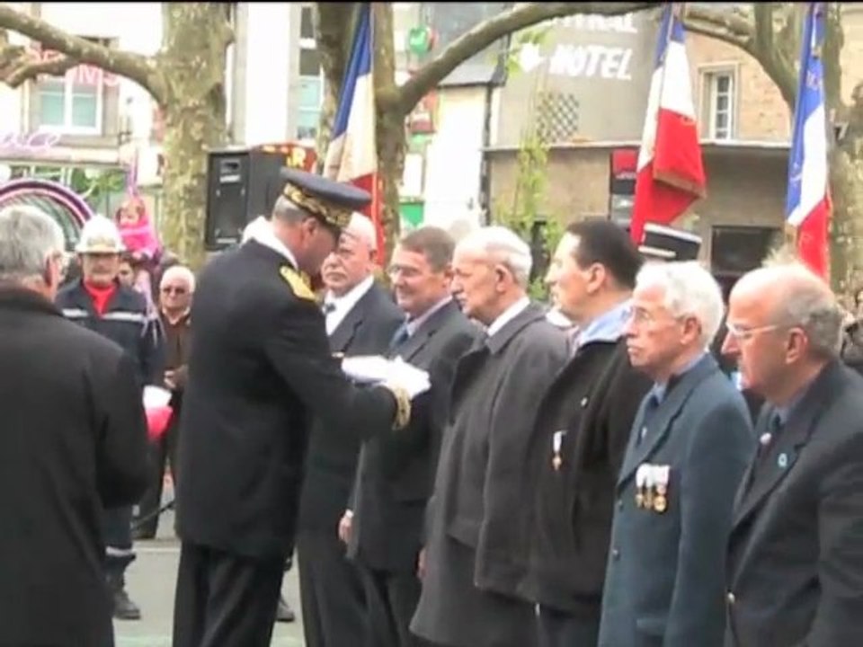 cérémonie du 8 mai 1945 à Avranches (50) - la cérémonie