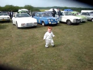 je ne me fais pas remarquer non non !!!!