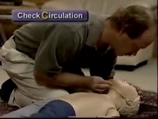 TYD - 12 Cocuklarda Kalp Masaji Ve Suni Solunum