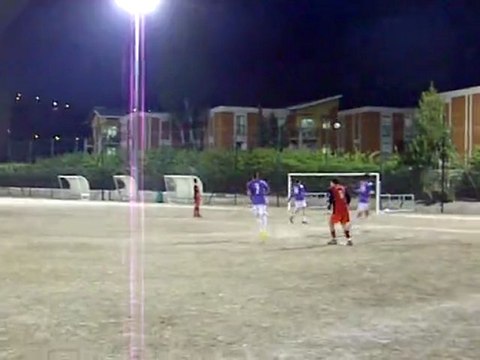 Match du 30 avril 2010: Frappe de Fernando