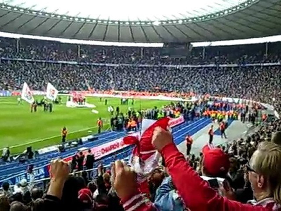 Meisterschalen -Übergabe FCB'10