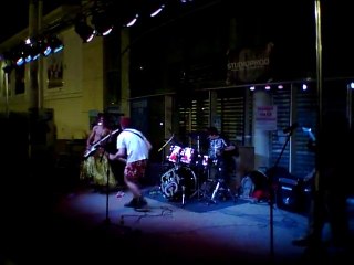 4 - CONCERT BURSTING CREEPY - DECATHLON