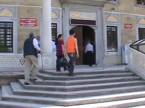 İstoç Camii Şerif-i Öğlen Ezan-ı