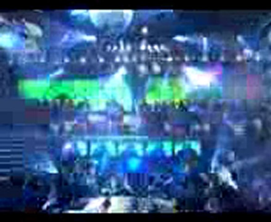 Feridun Düzağaç-Ağır Ağır(Disko Kralı Canlı Performans)