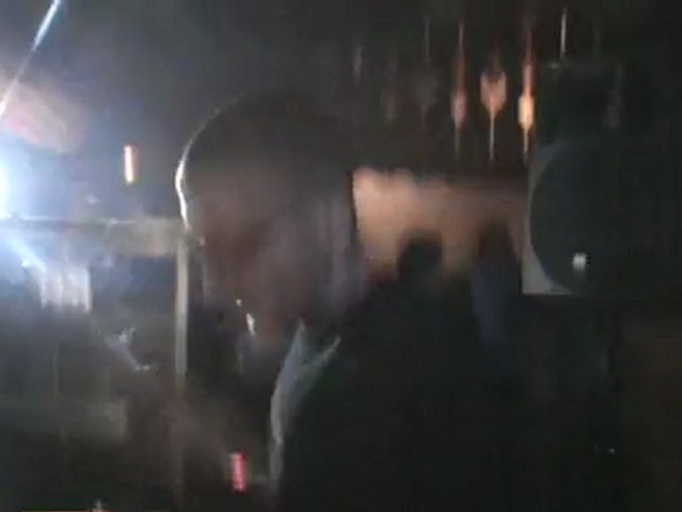 Live 2 Momo aka LITHIUM