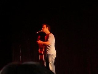 J'écris faux je chante de la main gauche Benoît Dorémus