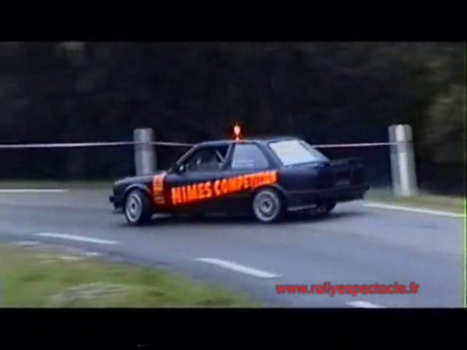 Montée Historique de Collias 2010 par www.rallyespectacle.fr