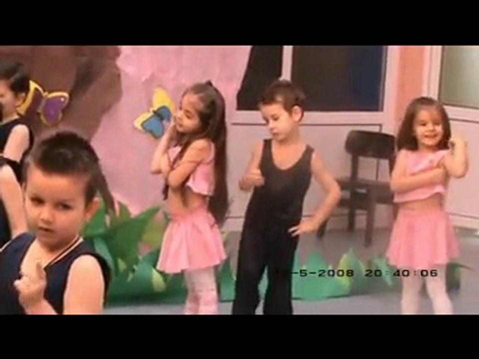 okulöncesi dans gösterisi