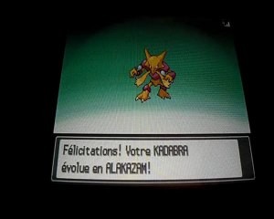 Kadabra Shiny qui évolue en Alakazam
