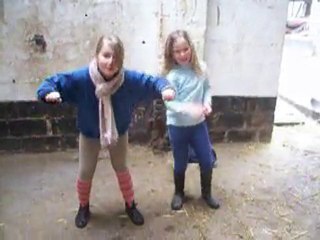 Moiitey (Sabine) &é Dinguue (Perrine)