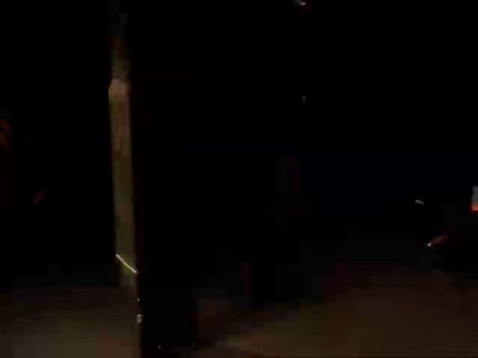 LA CAVE : l'auteur annonce que ça se passe dans le noir