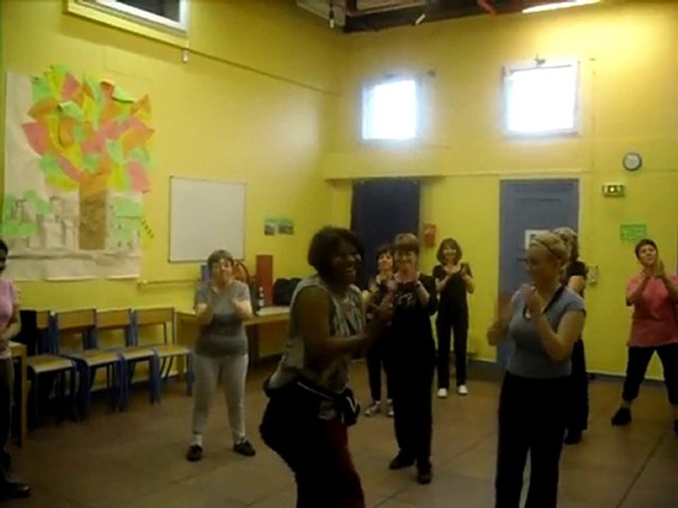 Elisabeth NGO MOUDAMAL- Initiation  DANCEHALL