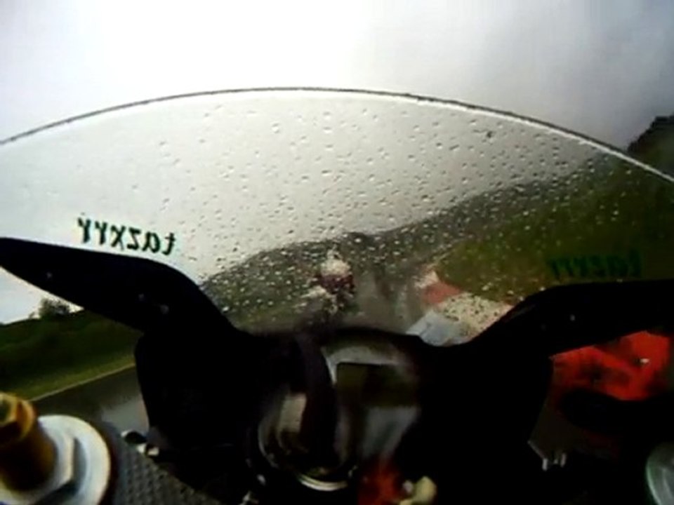 ales sous la pluie