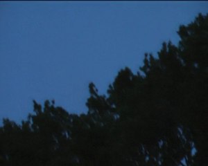 objet lumineux dans le ciel