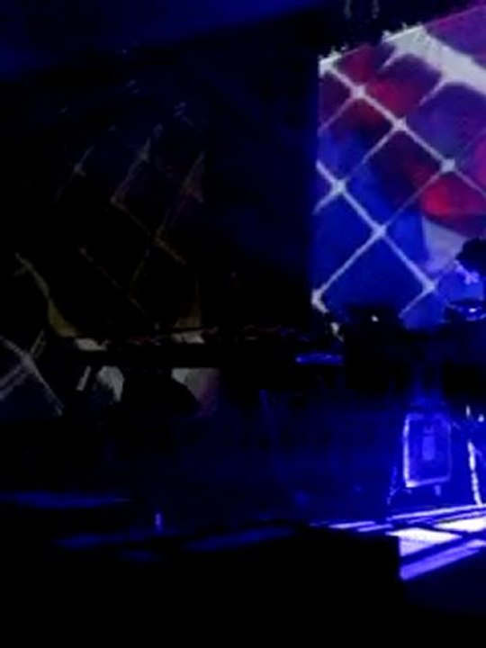 Electric Rescue - Wonderland Lyon 24 Avril 2010