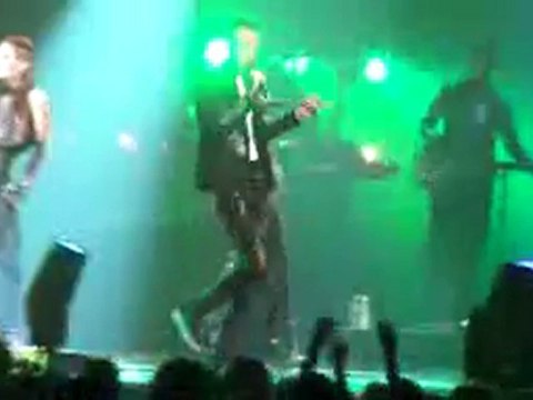 Christophe Willem-Tu Te Fous de Nous Zénith,Paris 19/05/10