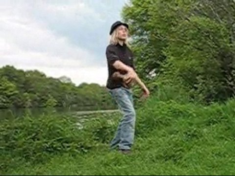 Opposite rabbit to pop 3.6 table bilbo caktus