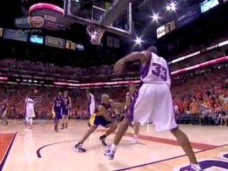 Steve Nash is injured again this Playoffs..this time, a knoc