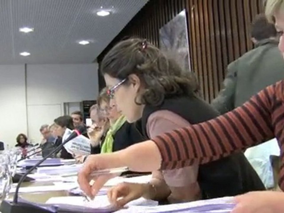 Gwdendoline Delbos-Corfield sur PACS en mairie