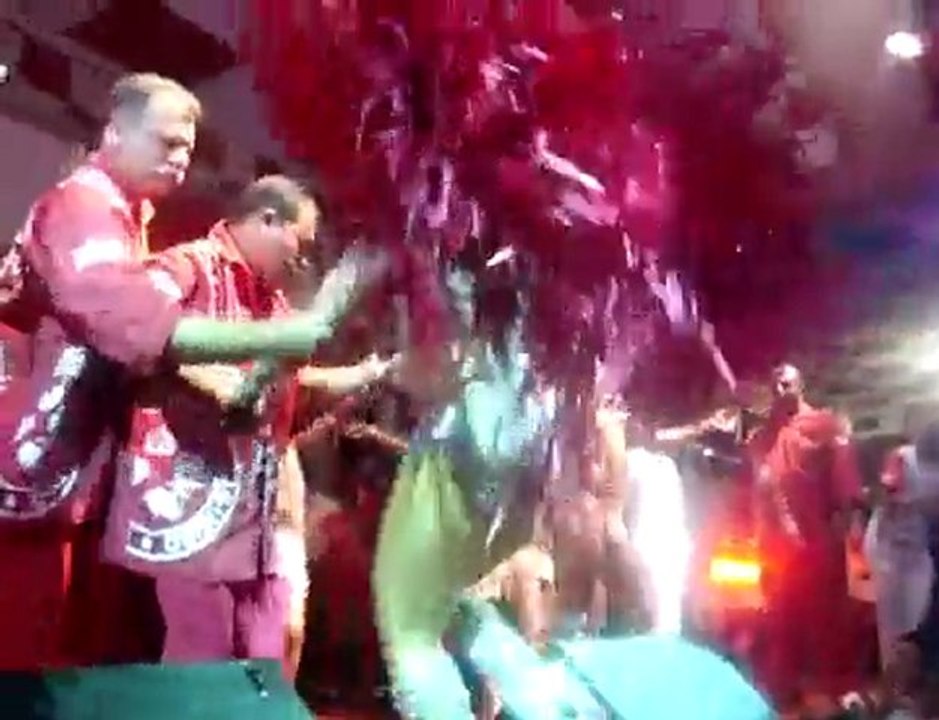 Araujo Viviane Video