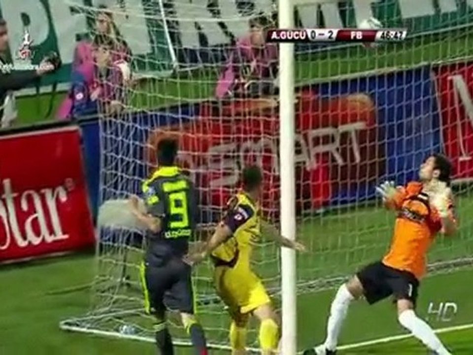 sampiyonluga giden yol kalecilerden gecer...