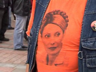 Ukrainians protest president's embrace of Russia