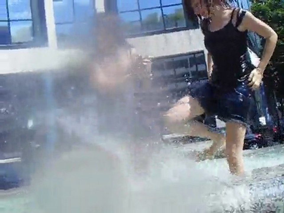 Une bataille d'eau a notre façon :D