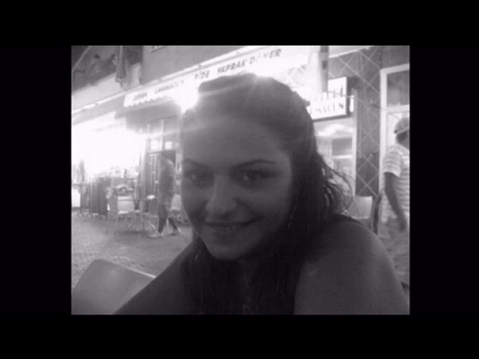 Sen mutlu ol n'olur...