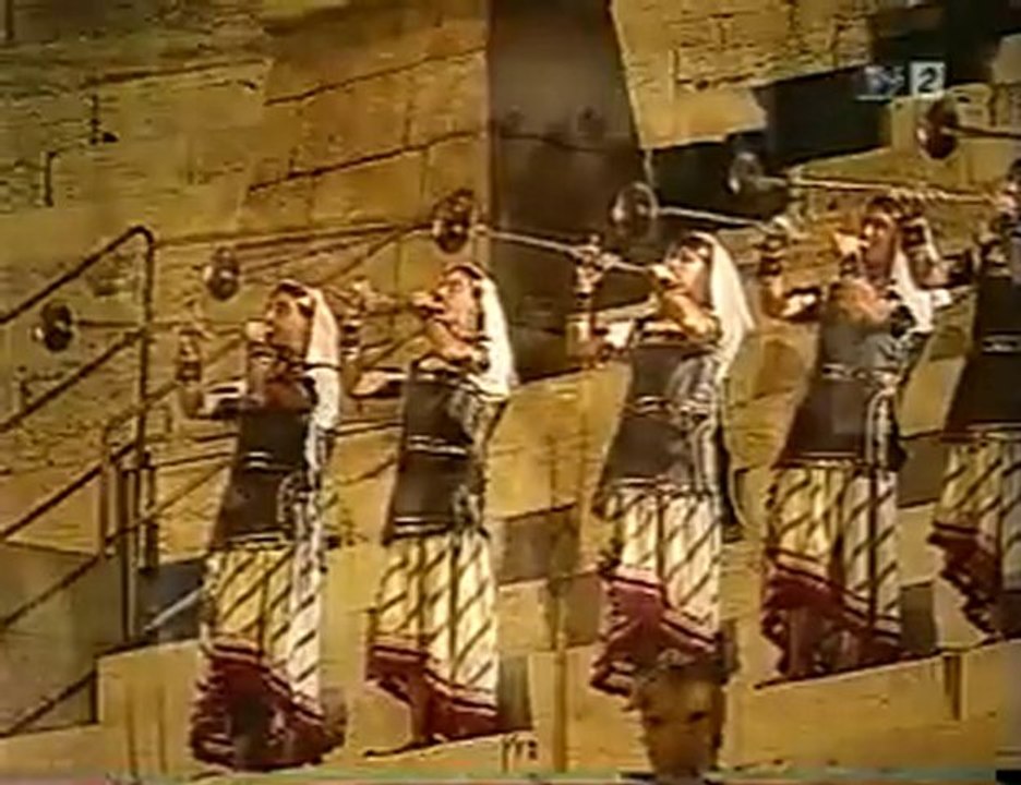 Aida (Act 2 Triumphal March)