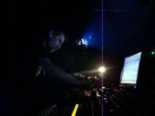 zakore  live act 11-2009 soirée HARDWAVE a FOUDAY