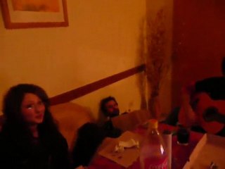 El Boga se pone nervioso por la camara. Cagón