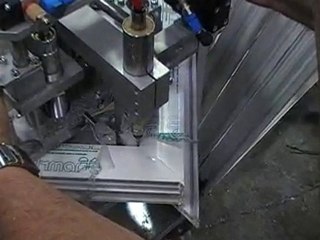 Fraiseuse portative angles PVC arrondis RF1