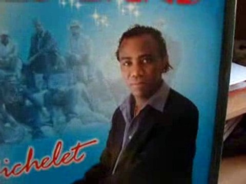 AIL ET OLIVIER PROVENCAUX EN HAITIEN DE LA RUE D'AUBAGNE