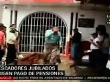 Pescadores jubilados exigen pago de pensiones en Perú
