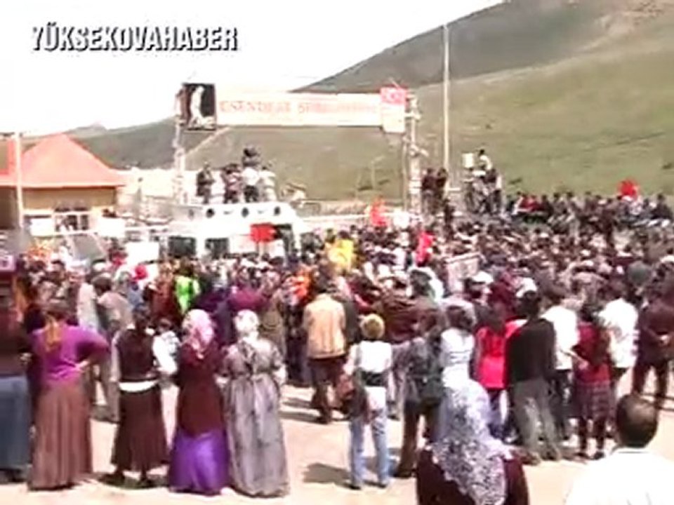 Esendere'de İRan protestosu