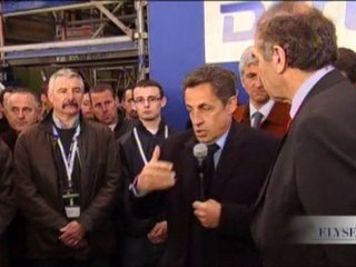 Visite des nefs de construction navale de DCNS à Lorient