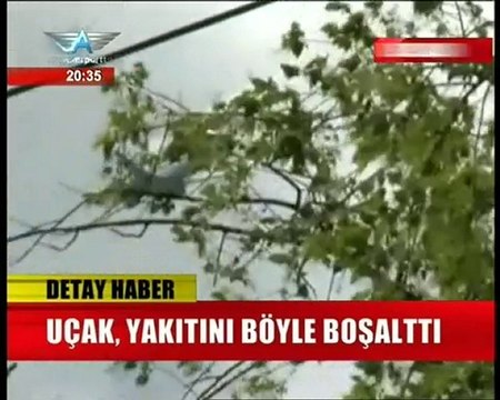 Continental Airlines B777 Dumping Fuel