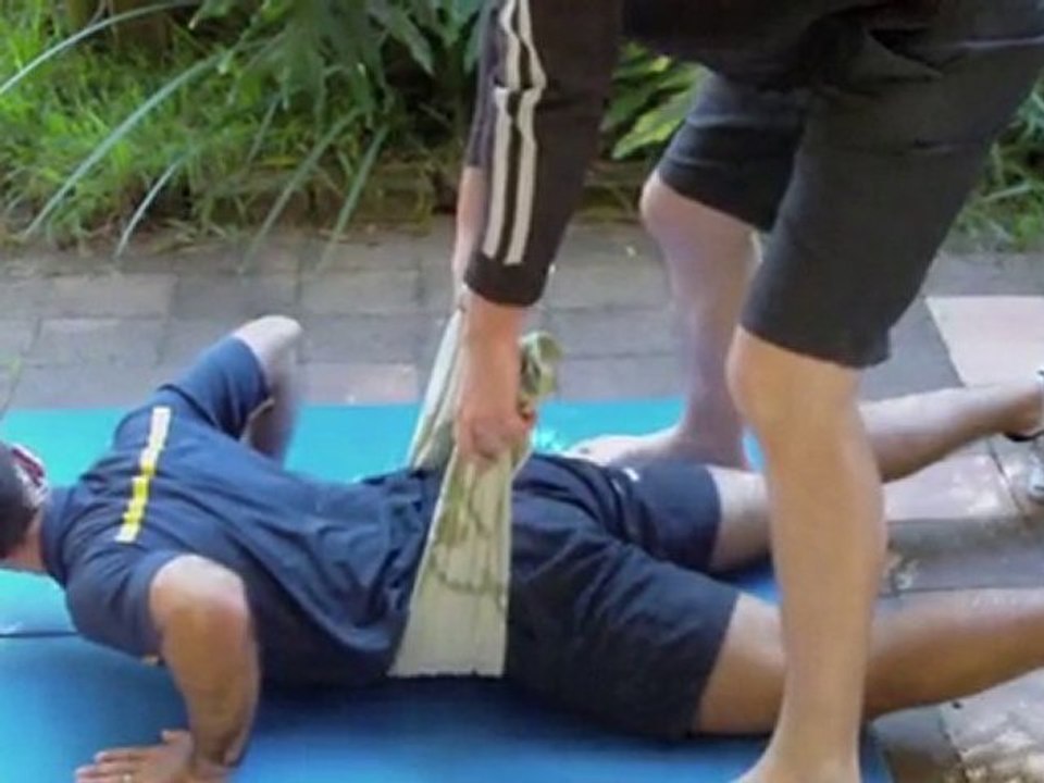 Fitness Training - Beginner Level Push-ups