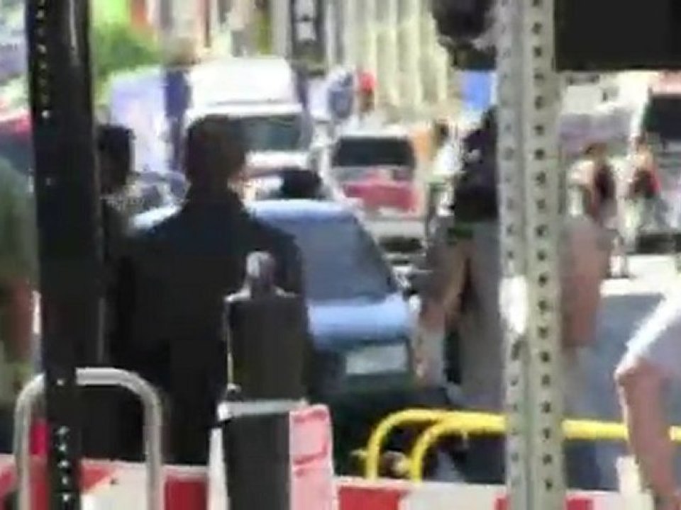 Eminem shoots Video For Not Afraid  (pt 3)