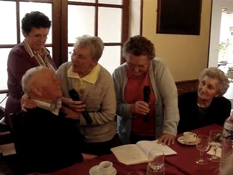 85 ans de Mamie. Té pi mé.