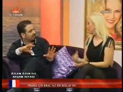 özlem özenle akşam sefasında yine MEDYUM MUSTAFA olay oldu