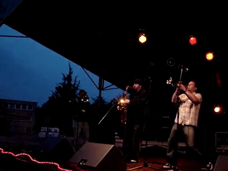 Smoke like a fish Chez Yvette