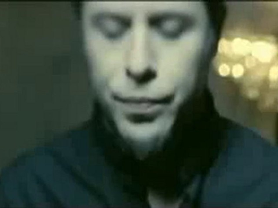 Emre Aydın - Bu Yağmurlar - Bitanemsohbet.com