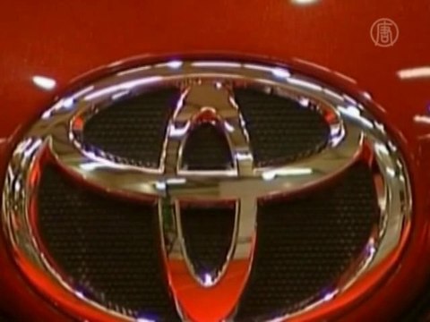 Министр транспорта США проверяет оборудование Тойоты