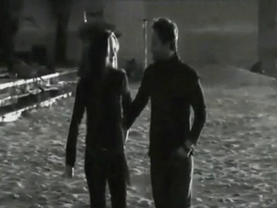 ÖZGÜN 2010 - DİRENİYORUM YOKLUĞUNA ( OFFİCİAL VİDEO ) HQ